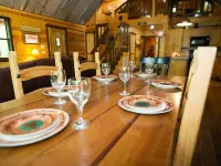 Crazy Horse is a charming Broken Bow Cabin with all the Amenities. Hotels in Broken Bow