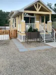 Coolest Tiny House in Salida! Little Wren has full sized amenities, pet friendly Các khách sạn gần Salida