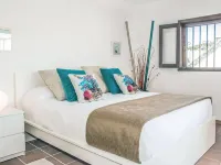 Mirador de Palm-Mar, outdoor Jacuzzi, Ocean Sunset views,1Gb WiFi Hotels in Palm-Mar