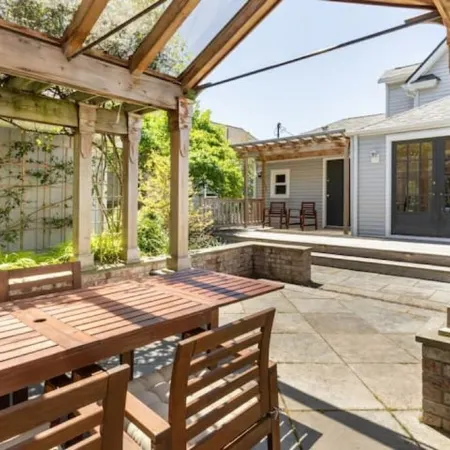Spacious retreat with outdoor dining, patios and views