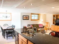 Ski in/Ski out 2 Bedroom Directly on Grammy Jay Run Hotels in Jay