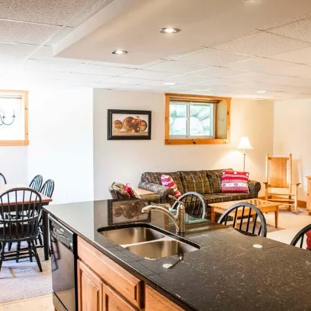 Ski in/Ski out 2 Bedroom Directly on Grammy Jay Run Отели в г. Джей