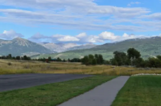 Beautiful family retreat located 20 minutes from Grand Targhee!