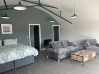 Stunning Dutch Barn conversion in the Shropshire countryside Hotel a Whitchurch