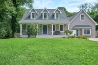 Beach House Bliss - Cape MayCoastal retreat w/space for multiple families!