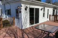 Serenity Cottage at Mineral Point