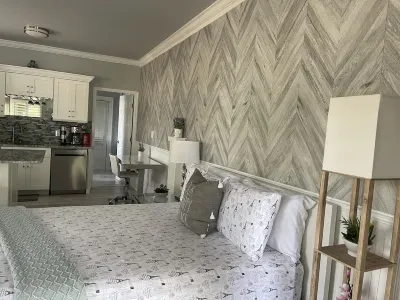 Luxury Studio Everything is Brand New! 5 min to the Beach! Hotels near Publix Super Market at Gulf to Bay Plaza