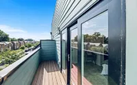 Designer 3BDR Penthouse+Private Rooftop Monument View+Parking Free Cancellation