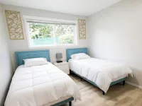 Centrally located, newly renovated home Hotels in Federal Way