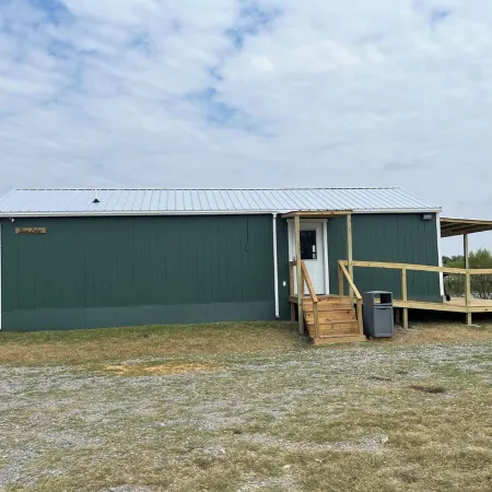 Bass Lodge - Lakefront - New