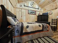 1 BR/1BR Lofted Cabin West Virginia Hatfield McCoy ATV Trails