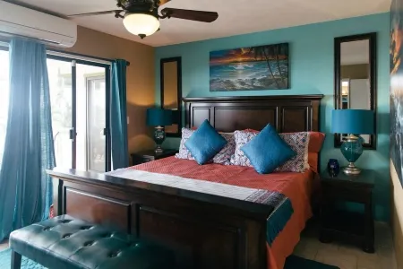 Ocean View Close to Airport & Beaches Отели рядом с достопримечательностью «Kaloko-Honokohau National Park»