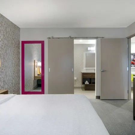 Home2 Suites by Hilton Grand Rapids Airport