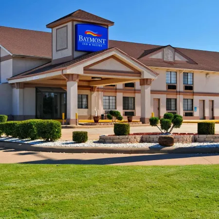 Baymont by Wyndham Oklahoma City Airport Отели рядом с достопримечательностью «Торговый центр "Олд Шепард"»
