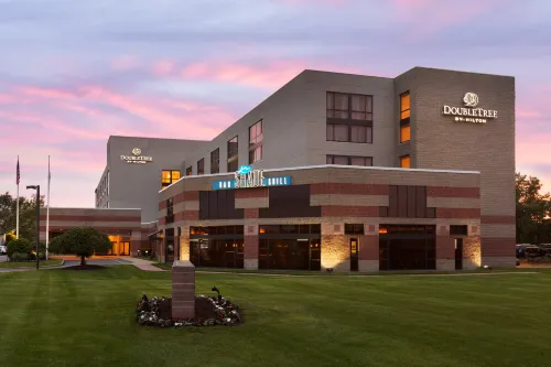 DoubleTree by Hilton Hartford - Bradley Airport Hotels in Windsor Locks