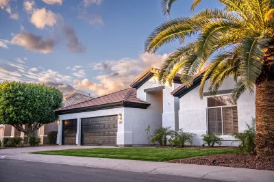Modern Contemporary Showpiece w/Pool, Hot Tub, & Game Room!