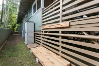 RENOVATED! Short Walk to Beach, Air con. Please inquire about shorter stays! Hotels in Pupukea
