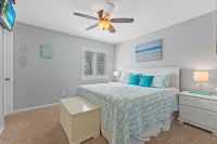 Southbay by the Gulf, 3 BR, Pool out Front Door, Gas Grill, 5min walk to beach Các khách sạn gần Crab Island Tiki Boats