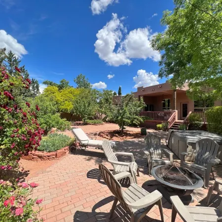 West Sedona 4Br Luxury Home on Private Half Acre w/ Hot Tub & Red Rock Mt Views!