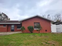 Charming studio in delightful Orlando with WiFi and AC