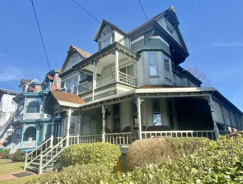 Amazing Location. Jackson St with Pool.  Featured on #Staycation.