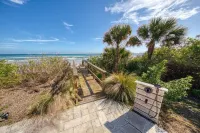 BREATHTAKING BEACH HOUSE
