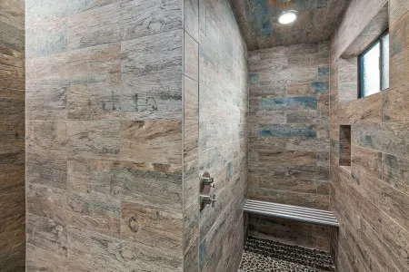 Manzi Place - Luxury Pad w/ Heated Pool & Cozy Fire Pits + Centrally located! Отели рядом с достопримечательностью «Пистева Пик»