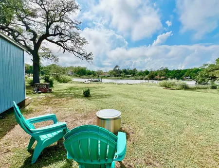 Coastal Cottage on the Water with Dock