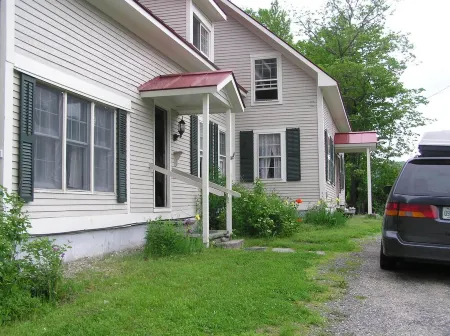 5/2 Old Farmhome-Beautiful Valley Views-Near Skiing-Sugarbush