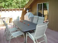 PERFECT LOCATION !!  ONE MILE FROM NORTH CONWAY WITH A SECLUDED FEEL !!