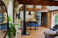 Charming Shropshire Cottage w/ Private Hot Tub, Ice Bath & BBQ Các khách sạn ở Hughley