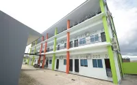 Lima Residence Kedaton Kedaton 호텔