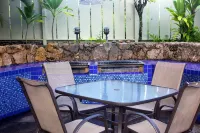 Luxury Turtle Bay Hawaii Condo - Remodeled Full-AC unit. Hotels in Kawela Bay