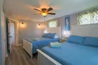 Endless Summer Pool Vibes