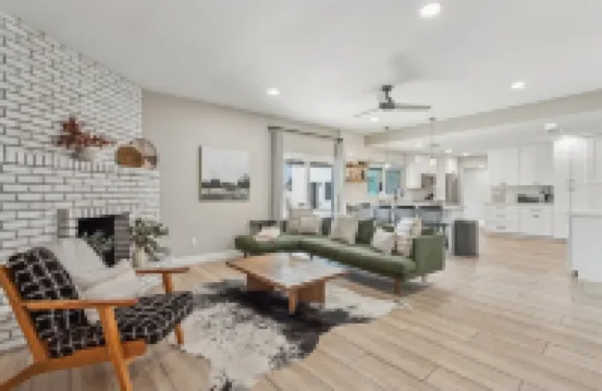 6BR Scottsdale Oasis w/ Pool, Bball & Casita!