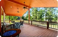 2 Homes! 6 BR 5BA! Swimming pool! Private Hot Tub! Pool Table! Basketball Hoop!