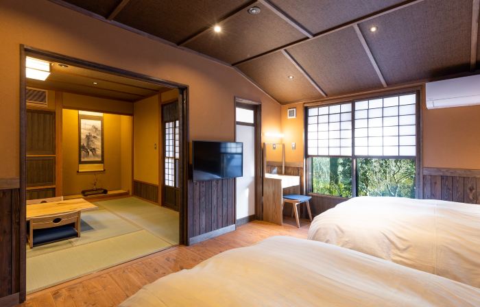 Hitoyoshi Onsen Shirasagiso
