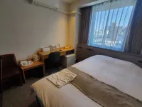Ibaraki Central Hotel Hotel in zona Minami-Ibaraki Railway Station