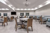 La Quinta Inn & Suites by Wyndham Allen at the Village - breakfast