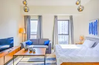 شقق قرية إكسبو المخدومة Hotels near مطار آل مكتوم الدولي بدبي
