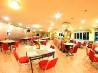 Kharisma Hotel Hotel di Padang Lua