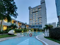 Boulevard 9 Luxury Resort & Spa Hotels in Kheda