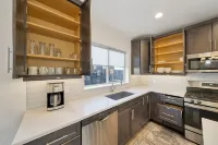Modern Townhome By Trax Station, Close to Ski & Downtown, EV Charger & Flex Room