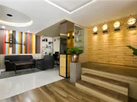 Life Puri Hotel Surabaya Gubeng otelleri