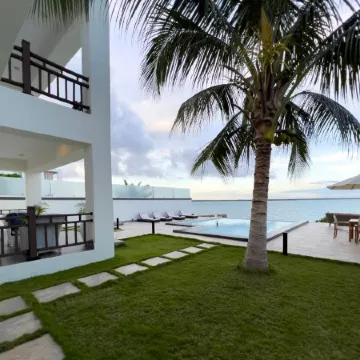 DT Beachfront Villas