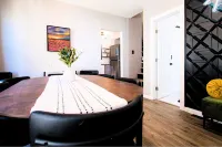 Tipp Hill Home, near local eateries and pubs, walkable, near SU and Hospitals