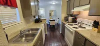 Charming 1 - bedroom apartment in welcoming Texas City