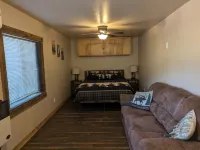 Unique Rustic and Renovated Barn in the Woods Hotels near Calvary Chapel Bitterroot Valley