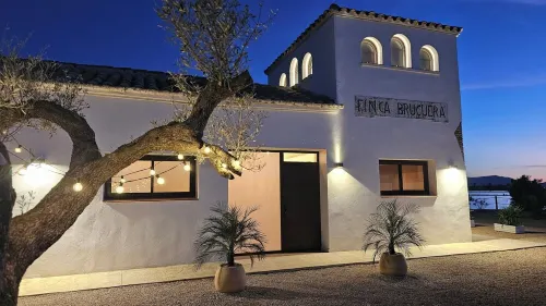 MASOS BRUGUERA - FINCA LLAMBRICH Hotels in Deltebre