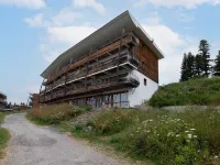 V du Bachat SILENE A Hotels near Chamrousse Aventures